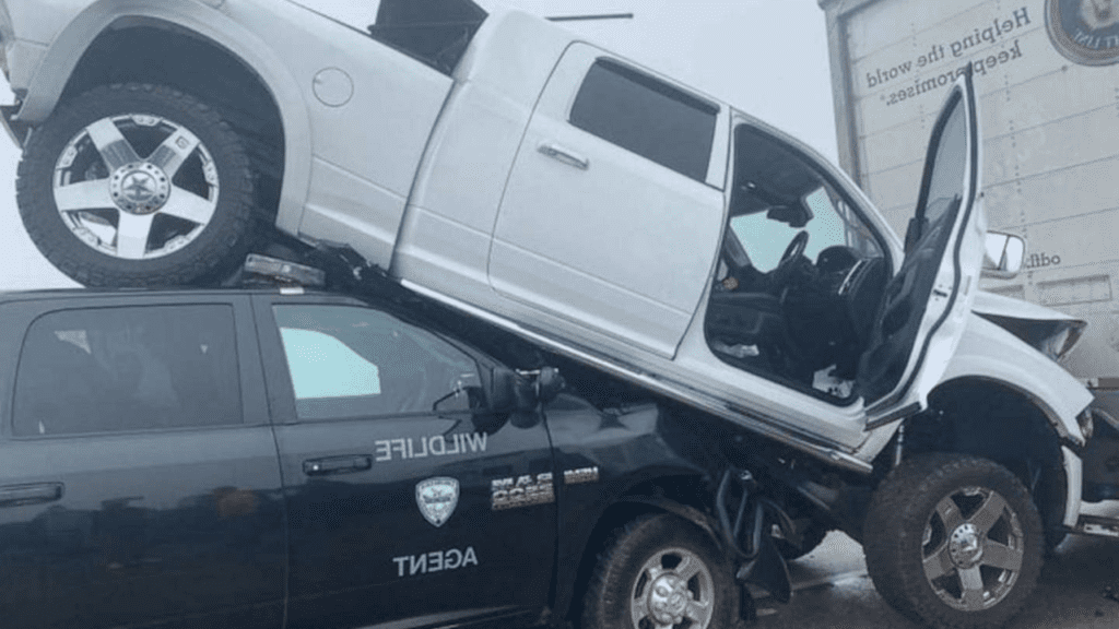 Multi-car crash on I-55 in St. John the Baptist Parish in La., Oct. 23, 2023.
© Casey Tusa