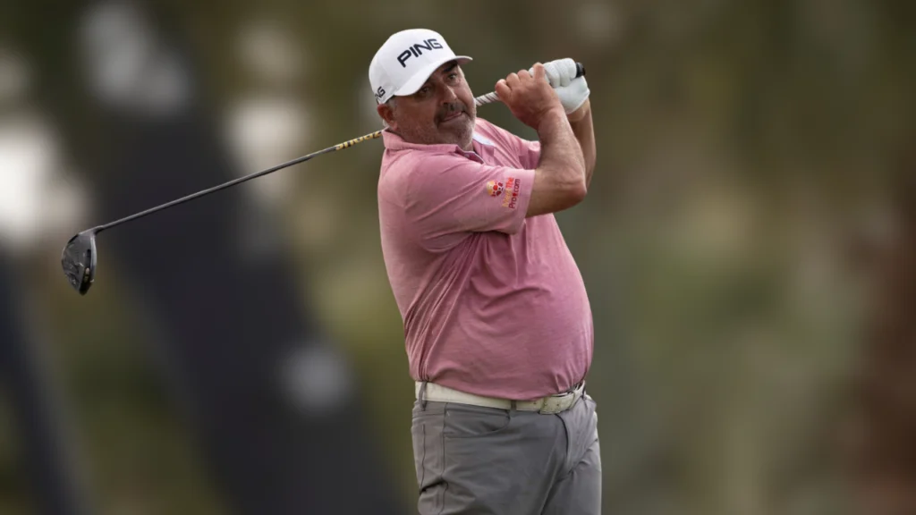 Angel Cabrera plays his first competitive round in Argentina after getting out of jail.